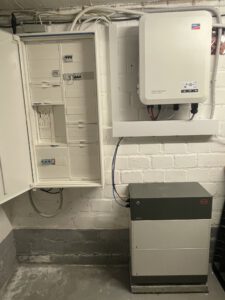 Zäjlerschrank, Wechselrichter und Batteriespeicher
