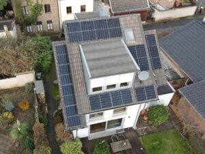 Solaranlage Modulfelder Südseite (von links)
