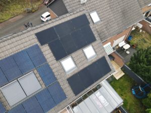 Solaranlage Modulfeld Südseite (seitlich)